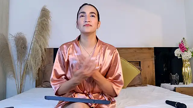 MaraGrief  online show from February 23, 2026, 11:33 am