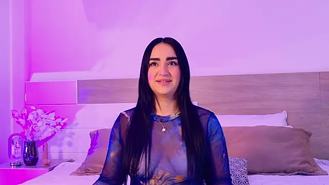 Snapshot of MaraGrief_ chatting on April 27, 2026, 11:19 am MaraGrief online show from April 27, 2026, 11:19 am