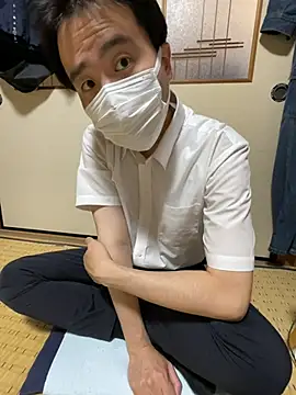 shizuku-kun211 online show from May 17, 2026, 6:46 am