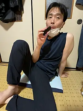 shizuku-kun211 online show from May 9, 2026, 11:35 am
