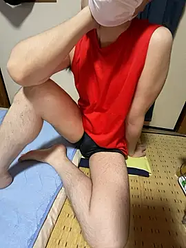 shizuku-kun211 online show from April 29, 2026, 1:37 pm