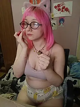 Snapshot of PinkyDavi chatting on February 6, 2026, 5:42 pm PinkyDavi online show from February 6, 2026, 5:42 pm