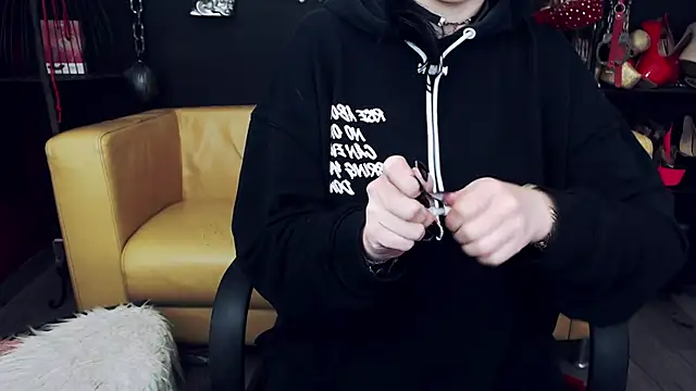 GoddessGeo online show from October 8, 2025, 2:18 pm