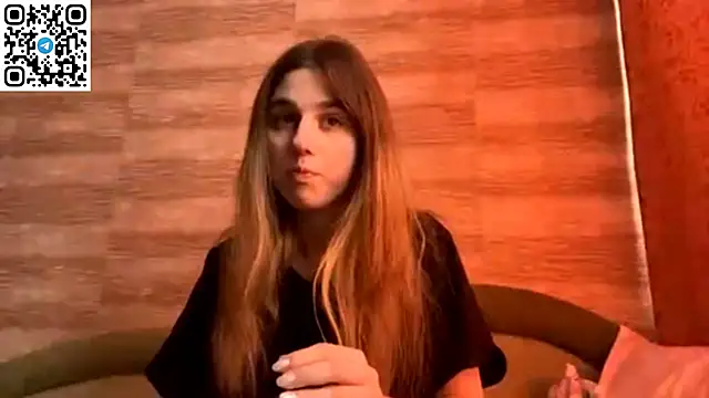 Snapshot of LovelySilk_63 chatting on February 21, 2026, 10:06 am LovelySilk 63 online show from February 21, 2026, 10:06 am