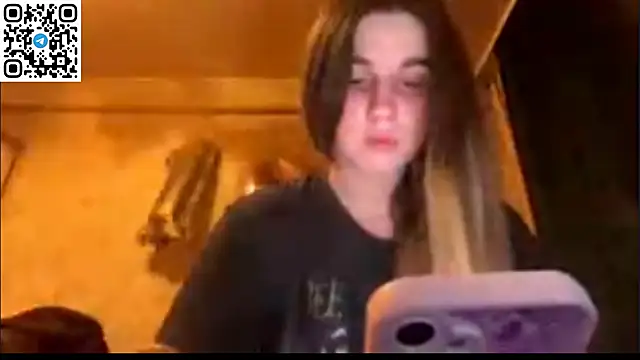 LovelySilk 63 online show from April 20, 2026, 7:37 pm