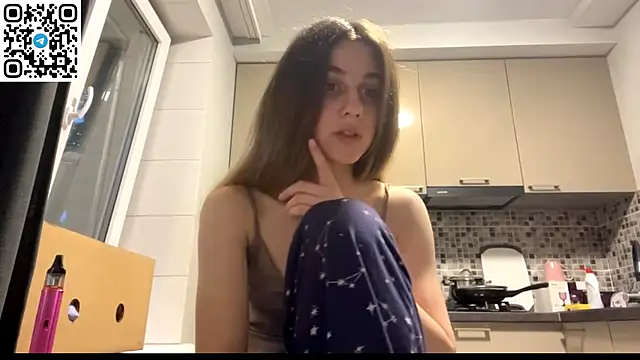 Snapshot of LovelySilk_63 chatting on June 16, 2026, 6:19 pm LovelySilk 63 online show from June 16, 2026, 6:19 pm