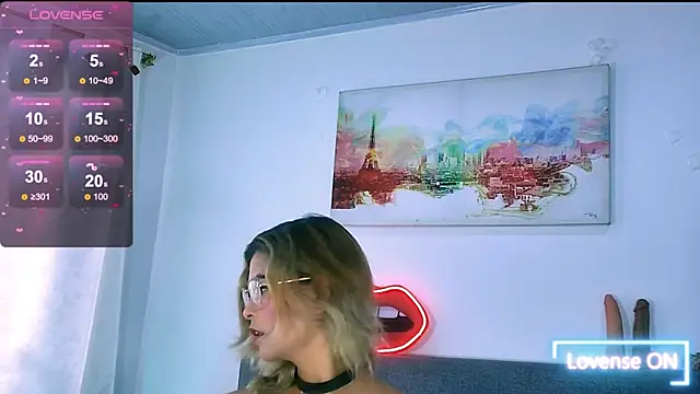 Snapshot of Sharlott_3 chatting on April 13, 2026, 12:42 pm Sharlott 3 online show from April 13, 2026, 12:42 pm