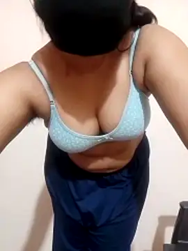 Snapshot of Wow_nikita chatting on April 5, 2026, 6:03 pm Wow nikita online show from April 5, 2026, 6:03 pm