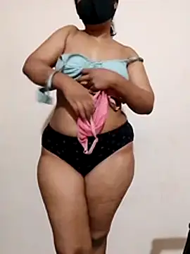 Snapshot of Wow_nikita chatting on April 14, 2026, 6:57 pm Wow nikita online show from April 14, 2026, 6:57 pm