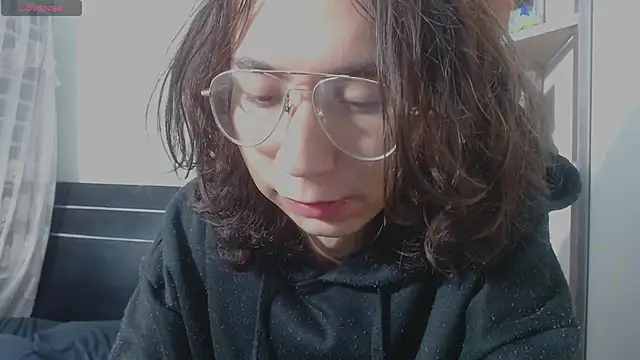 najimi uwu  online show from February 10, 2026, 7:57 pm