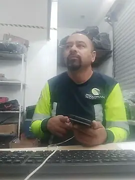OMARMEX1 online show from May 6, 2026, 1:37 pm