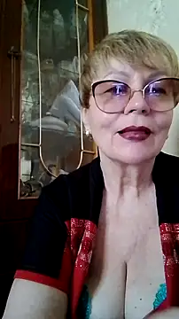 SophieBurns online show from July 10, 2026, 10:48 am