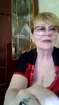 SophieBurns online show from June 19, 2026, 11:16 am