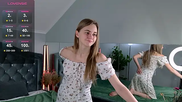 Snapshot of Erica_Grace chatting on February 12, 2026, 6:02 am Erica Grace online show from February 12, 2026, 6:02 am