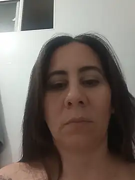 Snapshot of Sophie_Tyler chatting on May 27, 2026, 1:48 am Sophie Tyler online show from May 27, 2026, 1:48 am