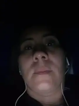 Snapshot of Sophie_Tyler chatting on May 23, 2026, 5:17 am Sophie Tyler online show from May 23, 2026, 5:17 am