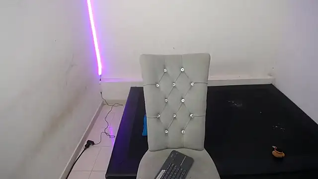 Naomy Reiden online show from March 29, 2026, 12:34 am