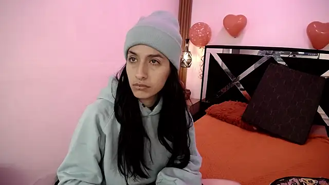 FRANCESCA LOVE  online show from February 19, 2026, 12:57 pm