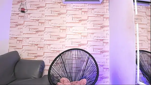 Snapshot of akira_shaunk chatting on April 5, 2026, 11:22 pm akira shaunk online show from April 5, 2026, 11:22 pm