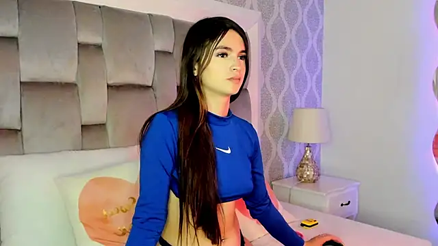 luna forever7 online show from March 20, 2026, 1:01 pm