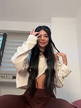 VivienDiamond online show from February 8, 2026, 6:00 am