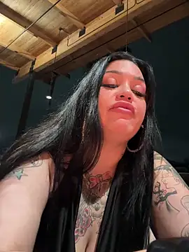 khloelynn online show from February 9, 2026, 3:48 am