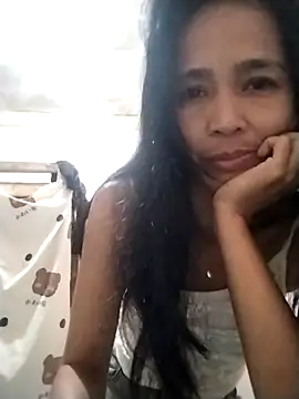 sweet maxine44 online show from April 16, 2026, 10:34 pm