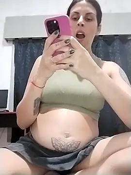 Snapshot of MAGNETICGIRLL91 chatting on March 3, 2026, 11:23 pm MAGNETICGIRLL91 online show from March 3, 2026, 11:23 pm