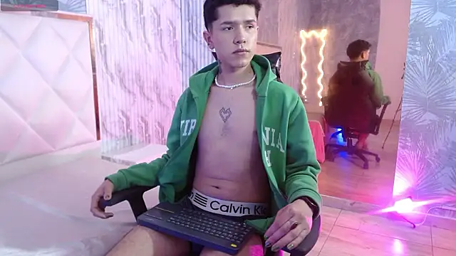 Snapshot of estefan_tay chatting on February 9, 2026, 7:12 pm estefan tay online show from February 9, 2026, 7:12 pm