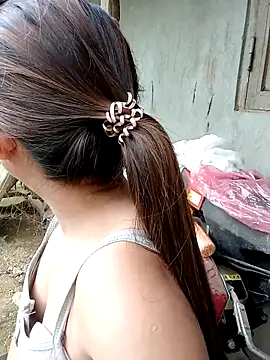 Luminana online show from April 4, 2026, 4:30 am