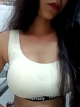 Snapshot of husa_malikaa4 chatting on April 8, 2026, 3:08 am husa malikaa4 online show from April 8, 2026, 3:08 am