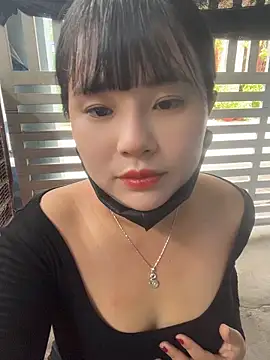 Snapshot of Lewd_couple chatting on May 6, 2026, 3:21 am Lewd couple online show from May 6, 2026, 3:21 am