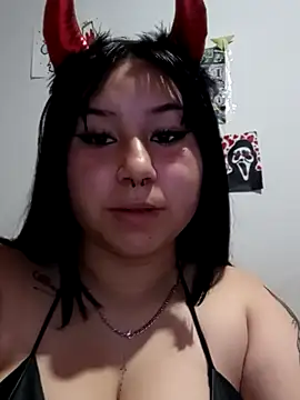  NiniSweet online show from February 18, 2026, 4:43 am