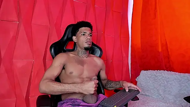 Snapshot of Nehemiaa_boy chatting on May 27, 2026, 1:40 pm Nehemiaa boy online show from May 27, 2026, 1:40 pm