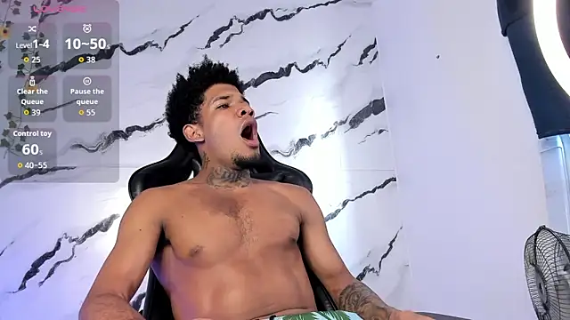 Snapshot of Nehemiaa_boy chatting on February 14, 2026, 7:58 pm Nehemiaa boy online show from February 14, 2026, 7:58 pm