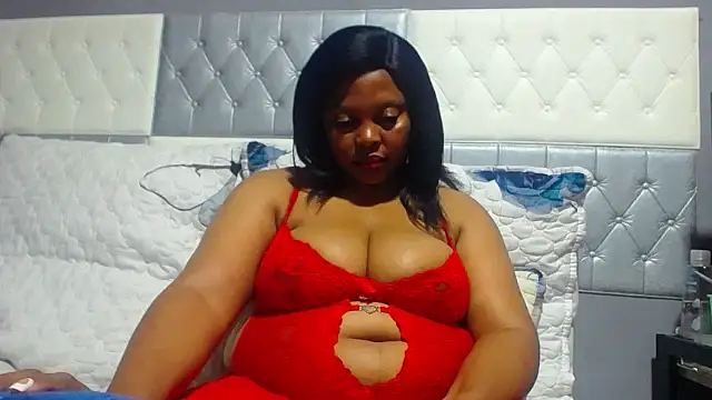 SEXYBUSTYEBONYXX online show from May 21, 2026, 7:50 am