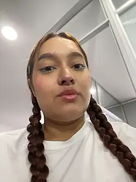 Emily Harpeer online show from February 12, 2026, 11:32 am