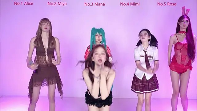 Snapshot of Velvet-girl chatting on April 1, 2026, 9:54 am Velvet-girl online show from April 1, 2026, 9:54 am