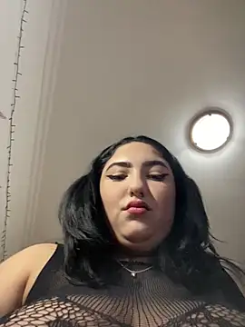 Snapshot of Amber_Sinn chatting on February 15, 2026, 4:17 pm Amber Sinn online show from February 15, 2026, 4:17 pm