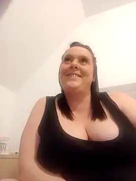 louisa36 online show from February 26, 2026, 9:59 pm