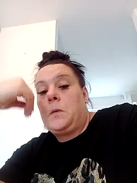 louisa36 online show from March 27, 2026, 9:54 am