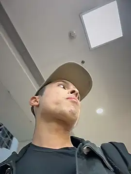 Eros lee online show from March 1, 2026, 10:43 pm