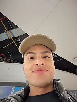 Eros lee online show from February 25, 2026, 11:37 pm