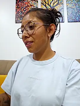 Snapshot of Camila_Lopez1 chatting on March 1, 2026, 1:27 am Camila Lopez1 online show from March 1, 2026, 1:27 am