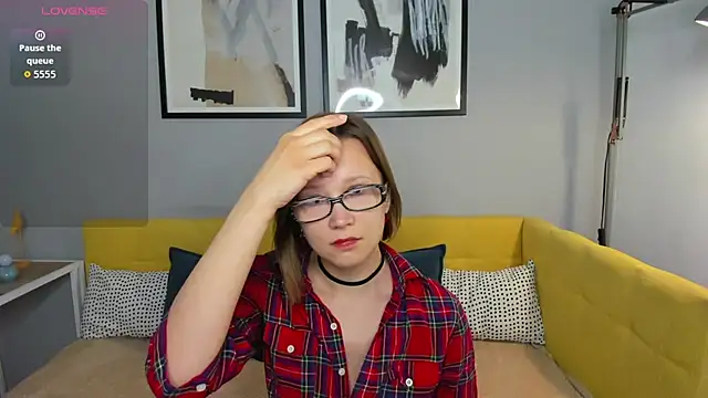 Snapshot of EmmaEthereal chatting on March 25, 2026, 1:39 am EmmaEthereal online show from March 25, 2026, 1:39 am