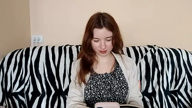 Snapshot of LanitaHemple chatting on April 13, 2026, 11:03 am LanitaHemple online show from April 13, 2026, 11:03 am