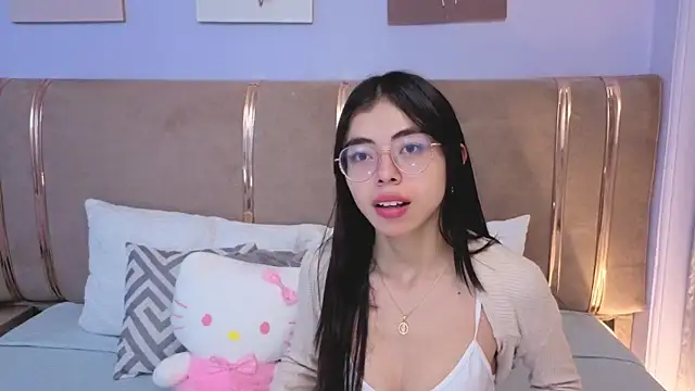 Mia Naive online show from July 1, 2026, 12:16 pm