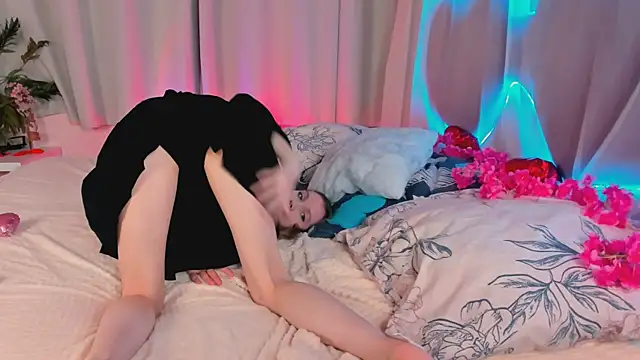 lada2k4 online show from February 20, 2026, 6:19 am