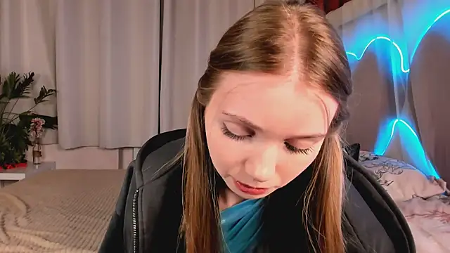 lada2k4 online show from February 8, 2026, 6:33 am