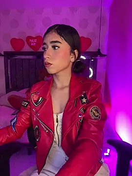 Snapshot of alahia_pink chatting on March 1, 2026, 4:12 am alahia pink online show from March 1, 2026, 4:12 am